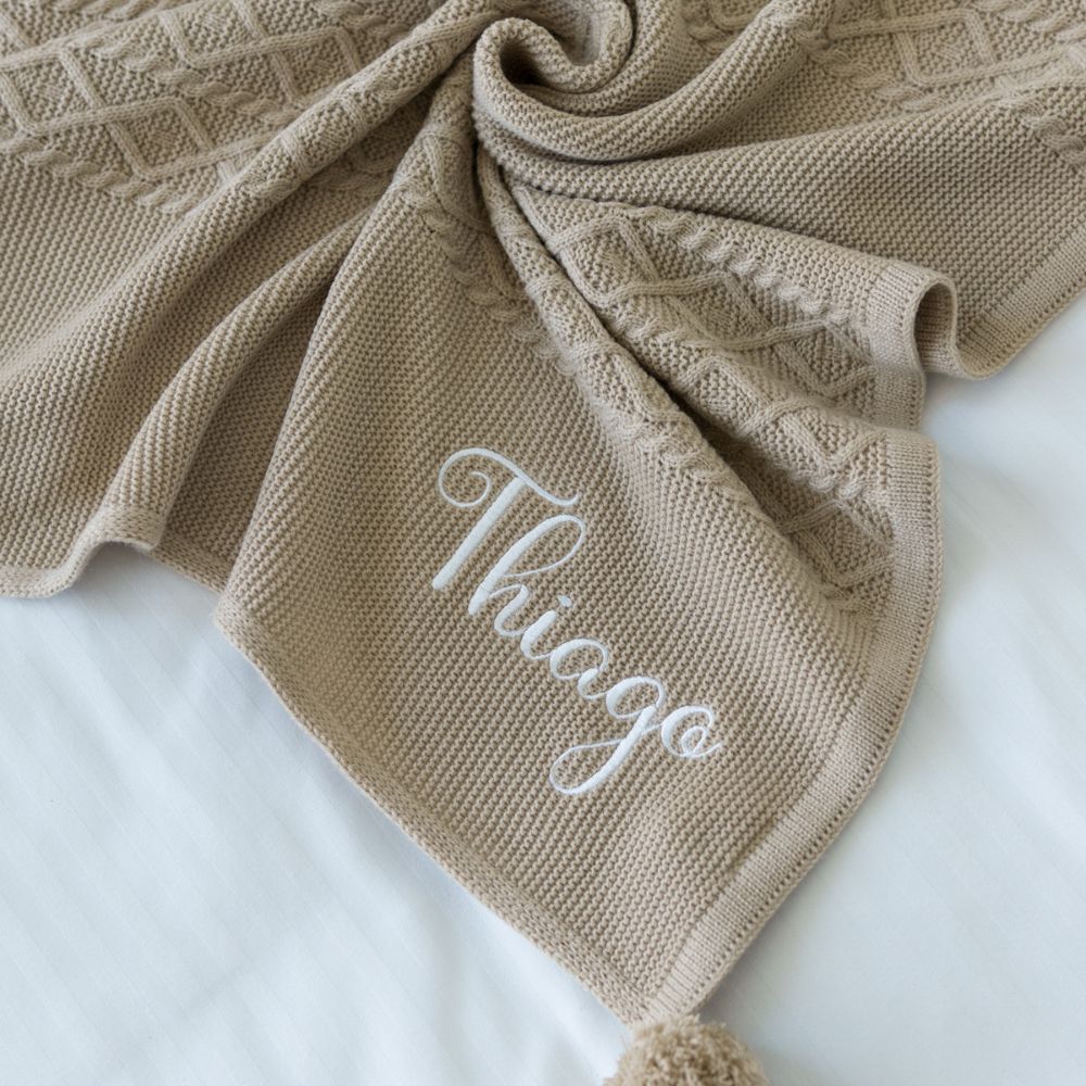 Cobijita Personalizada Pompones