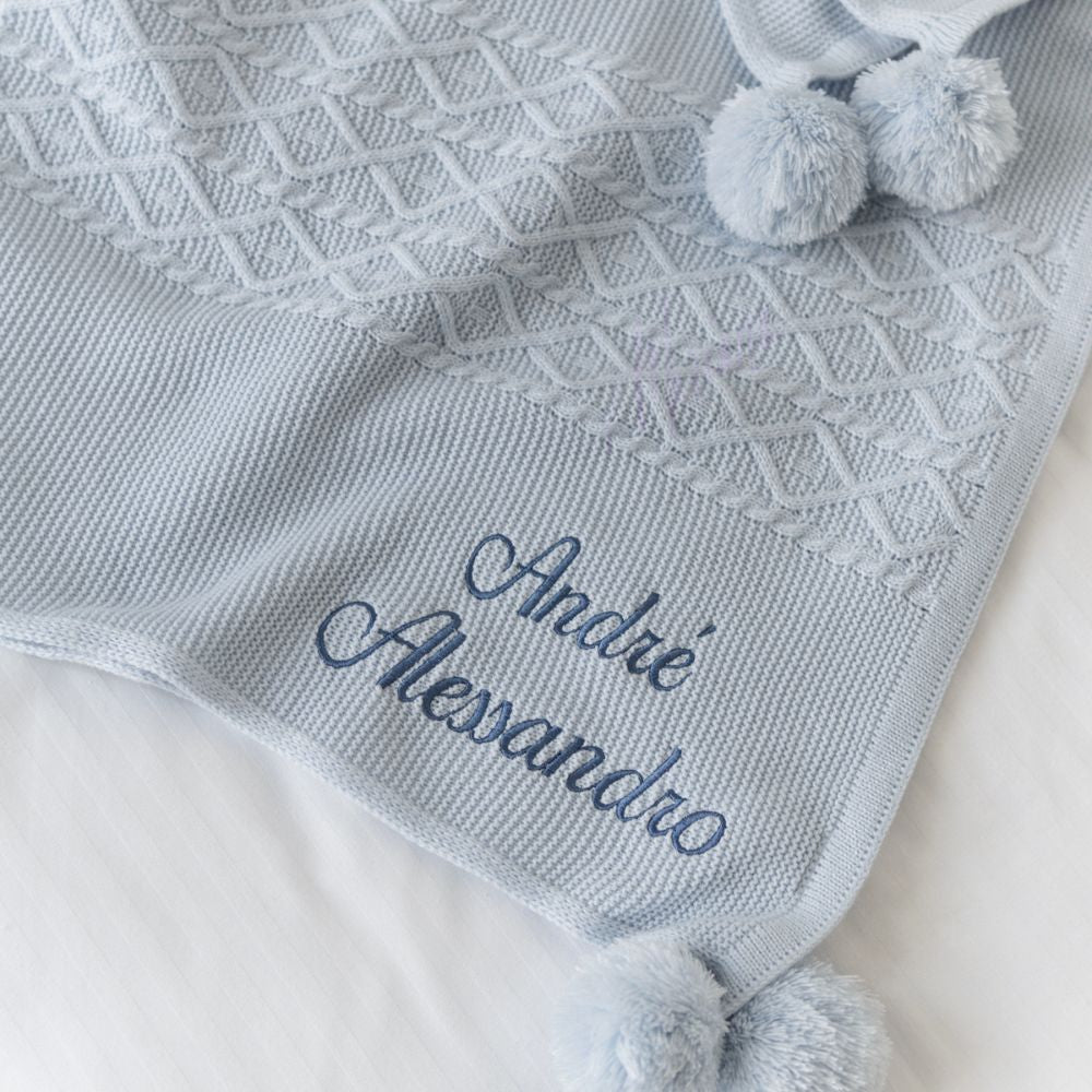 Cobijita Personalizada Pompones