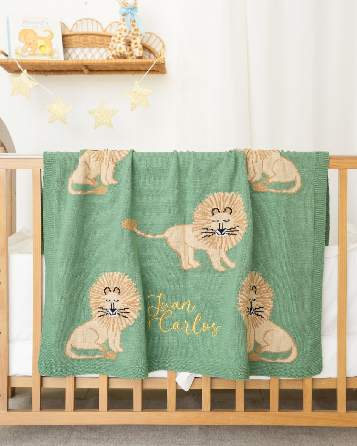 Cobijita Personalizada Leones Sage y Marino