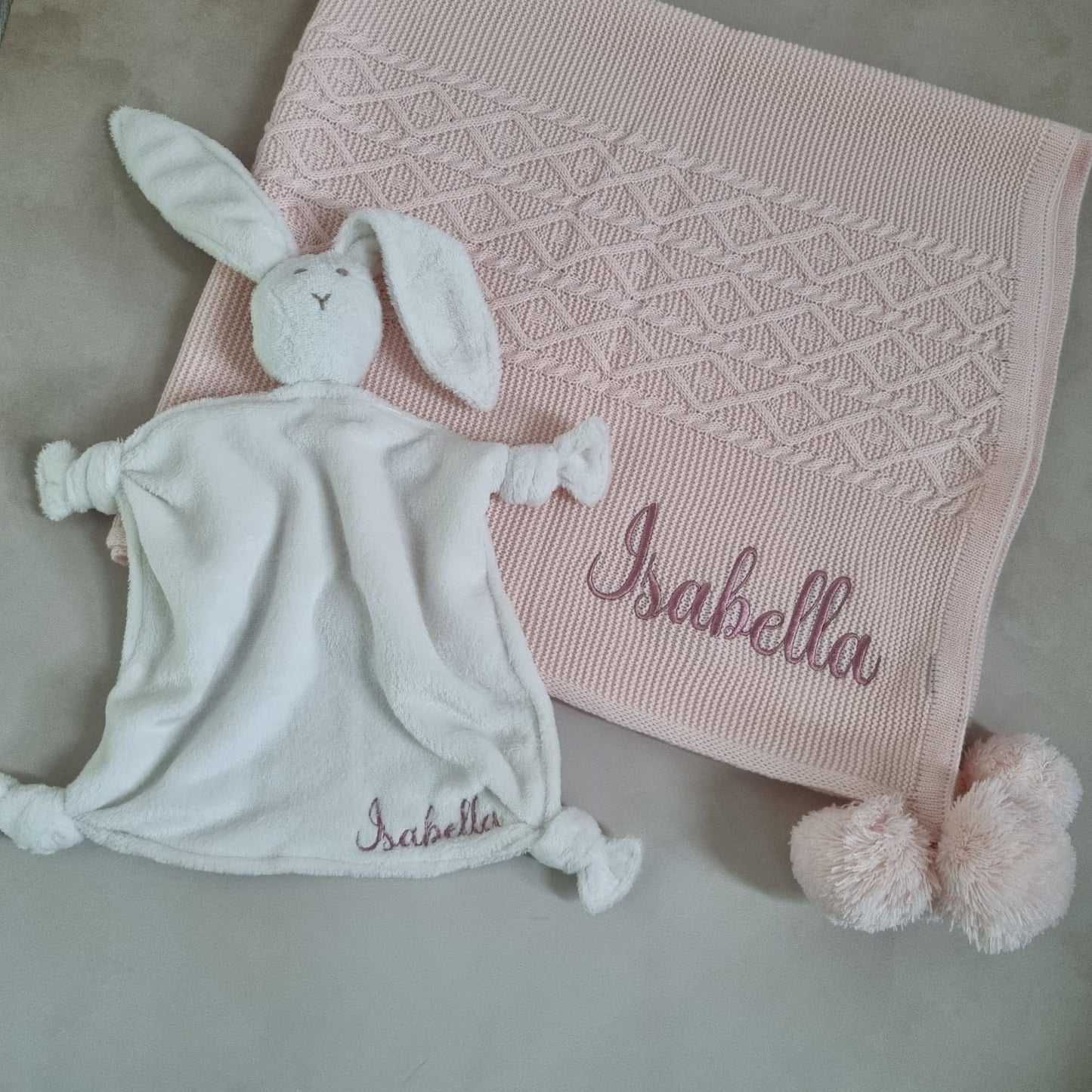 Kit Welcome Baby Trapito de Apego Polar Niña