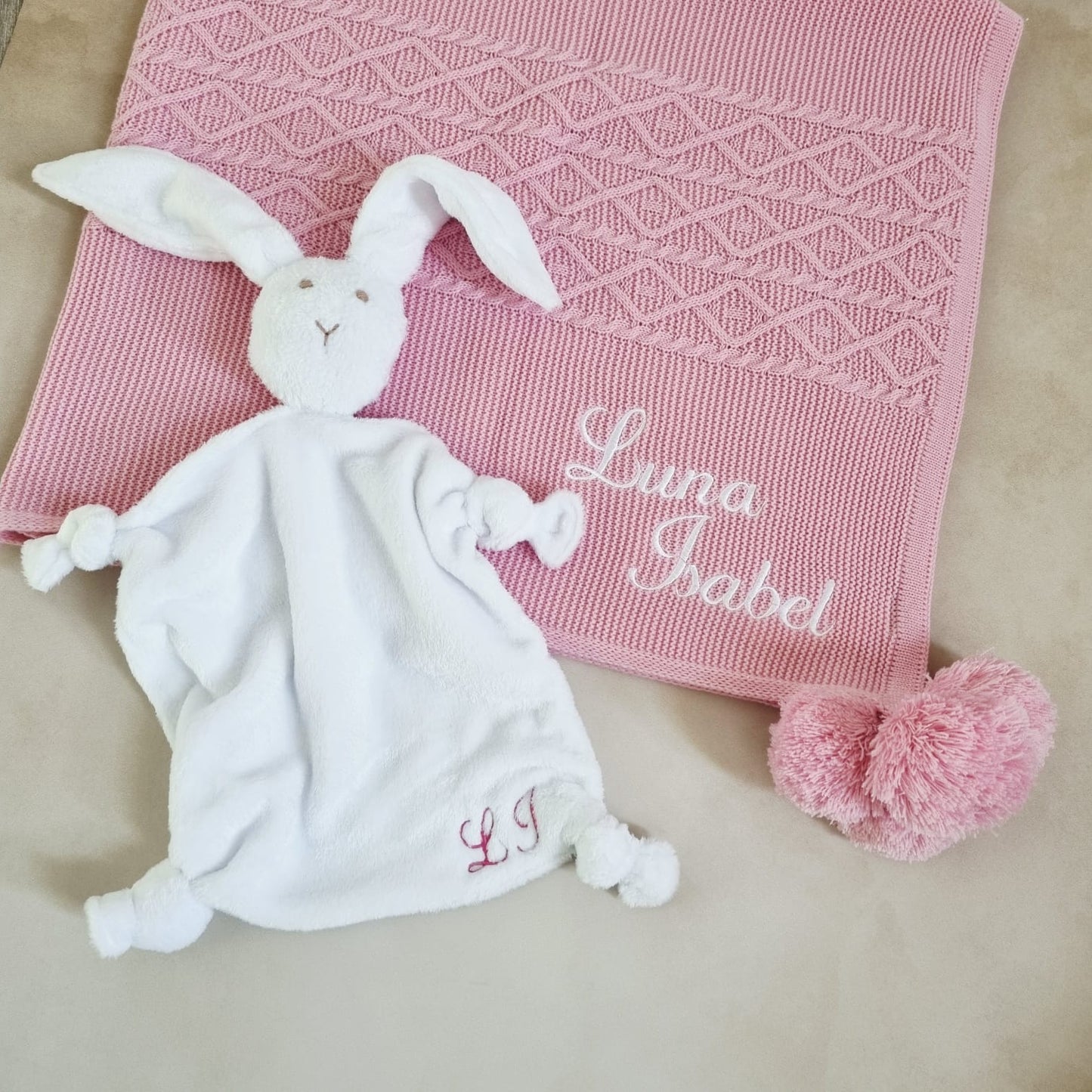 Kit Welcome Baby Trapito de Apego Polar Niña