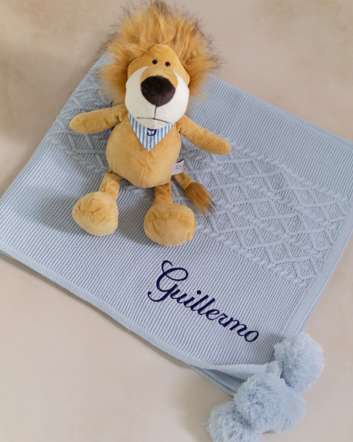 Kit Cobija Motas + Peluche Personalizado