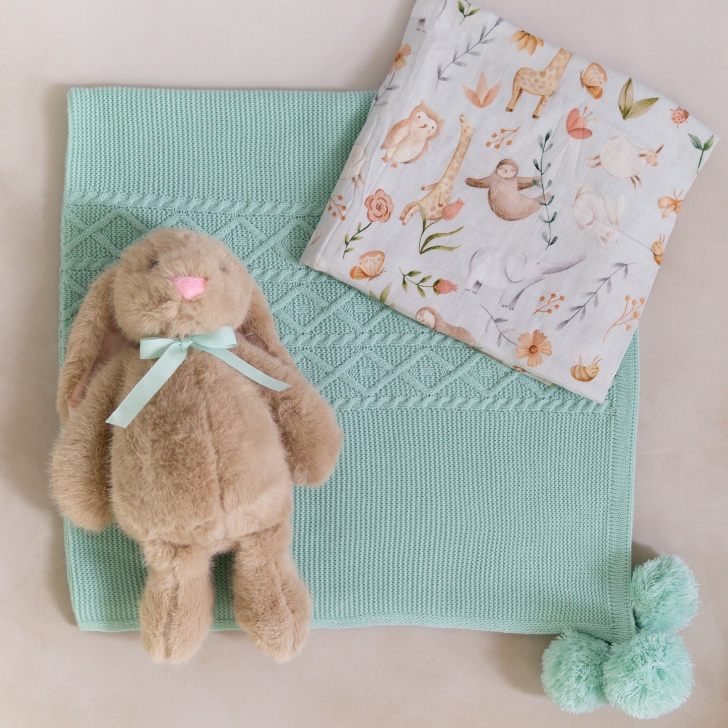Set de Regalo Básicos para El Bebé con Conejo + Envío Gratis