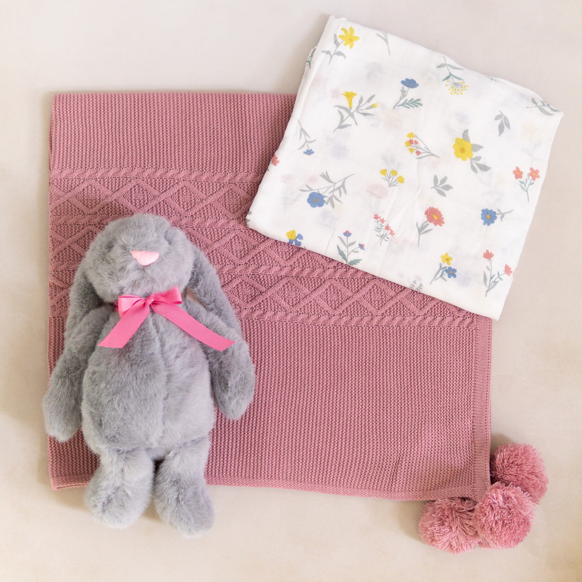 Set de Regalo Básicos para El Bebé con Conejo + Envío Gratis