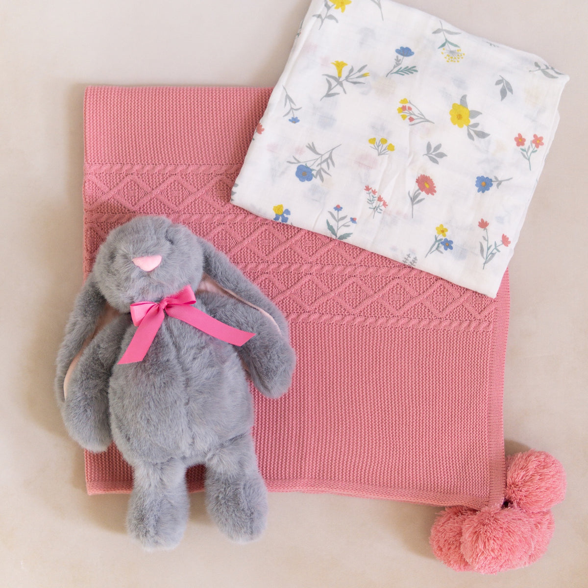 Set de Regalo Básicos para El Bebé con Conejo + Envío Gratis