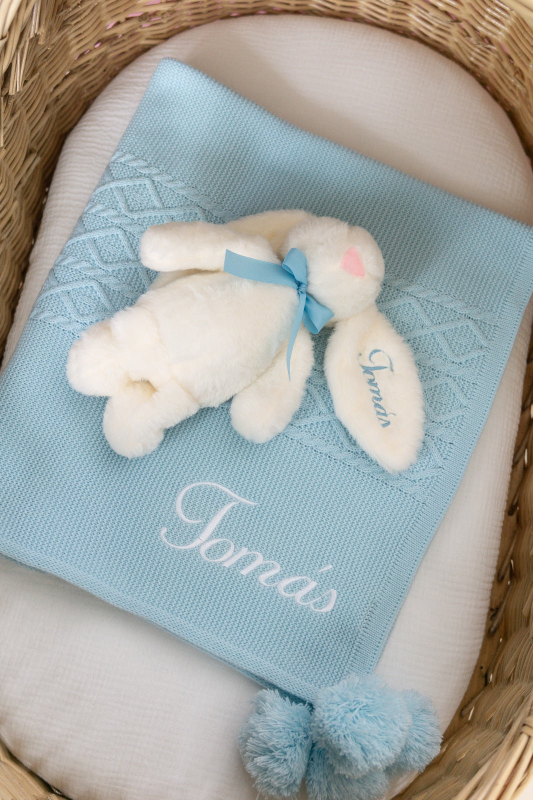 Set de Regalo Welcome Baby con Conejito Riley Hueso