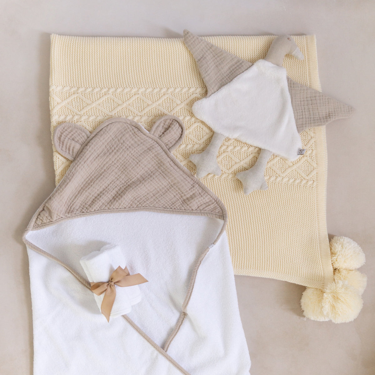 Set de Regalos Básicos para el Bebe con Ganso de Apego Envio Gratis