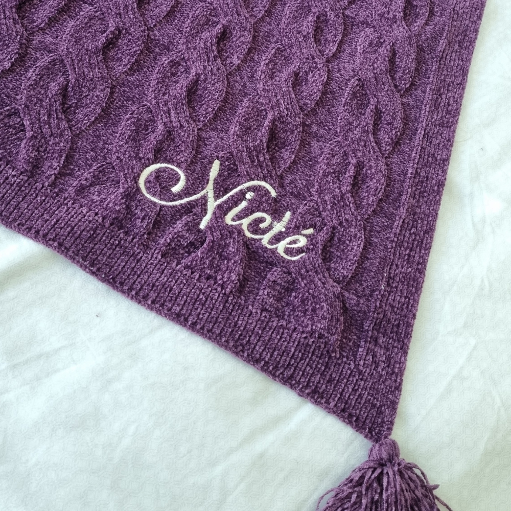 pie de cama frazada chenille trenza 110 x 150 cm